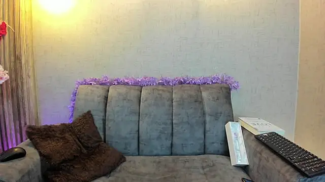 Snapshot of ShantalBr chatting on 06/22/26, 03:25 ShantalBr online show from 06/22/26, 03:25