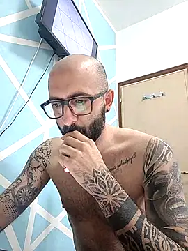 tatuatoreveneto online show from 04/21/26, 07:36