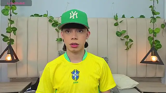 milan zapata online show from 05/11/26, 10:40