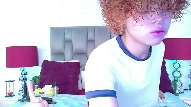 Snapshot of KeiryGinger chatting on 06/12/26, 06:51 KeiryGinger online show from 06/12/26, 06:51