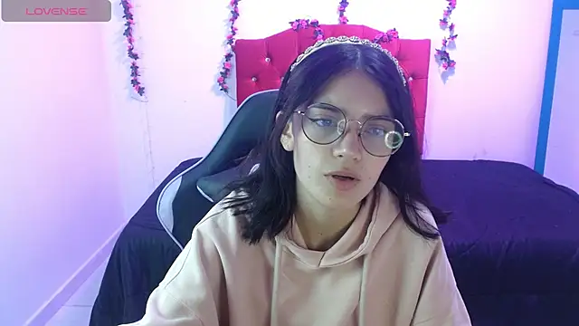 jaide16092020 online show from 04/28/26, 08:25