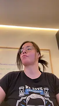 Snapshot of HollyCarteer chatting on 07/11/26, 09:49 HollyCarteer online show from 07/11/26, 09:49