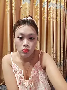 Snapshot of Ly-sexyy chatting on 07/13/26, 06:05 Ly-sexyy online show from 07/13/26, 06:05