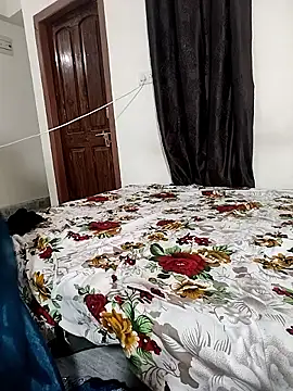 Oyo Couple online show from 06/15/26, 03:31