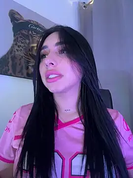 Snapshot of IsabellaNoir_ chatting on 05/01/26, 08:46 IsabellaNoir online show from 05/01/26, 08:46