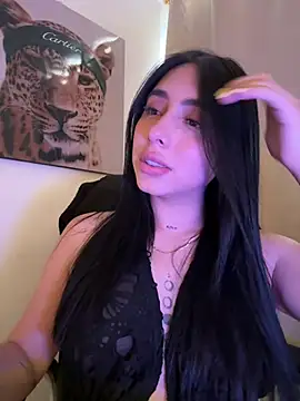 Snapshot of IsabellaNoir_ chatting on 07/04/26, 05:30 IsabellaNoir online show from 07/04/26, 05:30