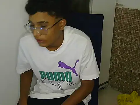 black jeanss online show from 04/21/26, 07:50