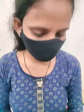 Snapshot of Cutie_Neetu chatting on 06/15/26, 07:32 Cutie Neetu online show from 06/15/26, 07:32