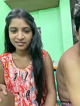 Snapshot of hot-couple-0 chatting on 06/15/26, 02:08 hot-couple-0 online show from 06/15/26, 02:08