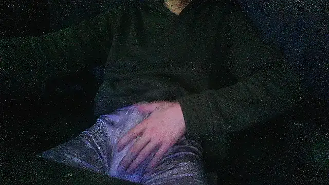 8inchesfr online show from 04/21/26, 09:15