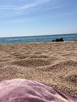 yestwooo online show from 04/21/26, 10:10