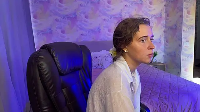 Tiana Belle online show from 07/03/26, 01:12
