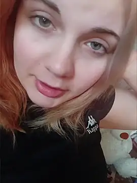 LoisFox online show from 05/17/26, 06:11