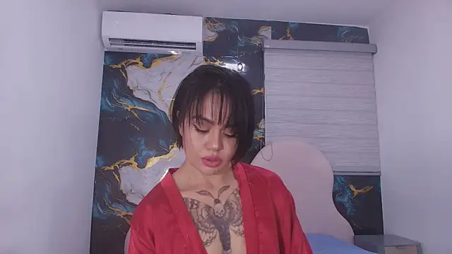 Snapshot of Domiino_ chatting on 07/17/26, 12:01 Domiino online show from 07/17/26, 12:01