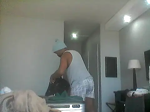 LunjeSA online show from 05/13/26, 07:06