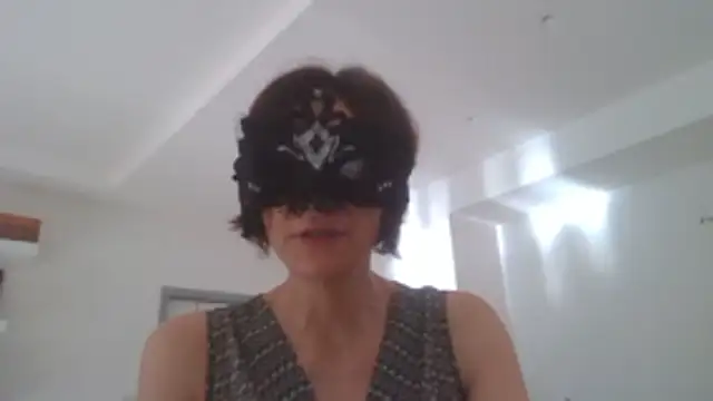 Snapshot of HelenTiAscolta chatting on 06/05/26, 04:13 HelenTiAscolta online show from 06/05/26, 04:13