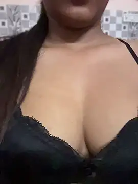 priyaaa201 online show from 05/05/26, 01:08