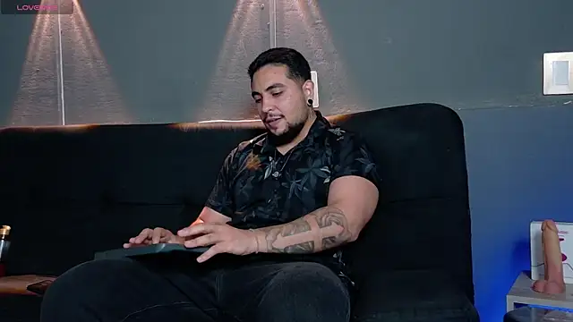 Snapshot of Marcus_Aress chatting on 07/18/26, 12:09 Marcus Aress online show from 07/18/26, 12:09