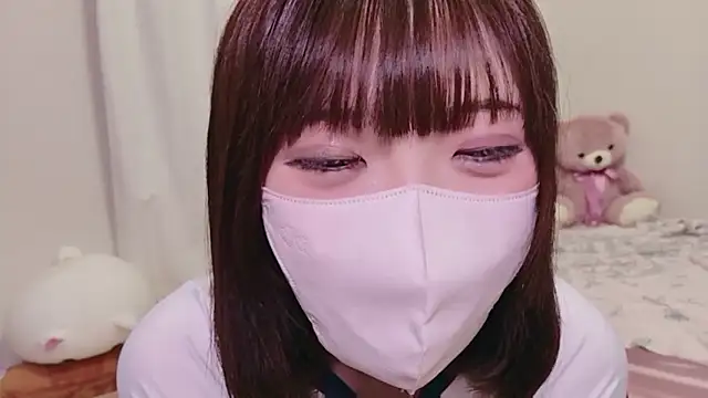 hiyo0001 online show from 05/25/26, 04:02