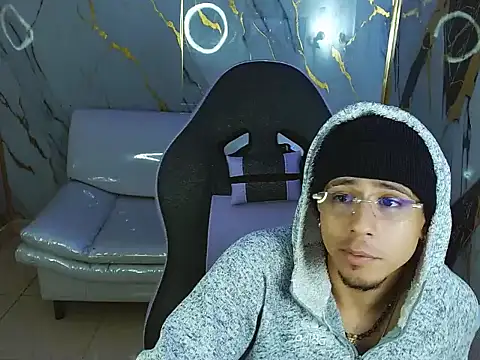 jbarto  online show from 05/30/26, 01:57
