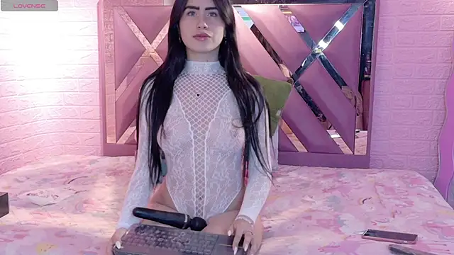 Snapshot of Lexy_Dumoun_ chatting on 06/14/26, 03:52 Lexy Dumoun online show from 06/14/26, 03:52