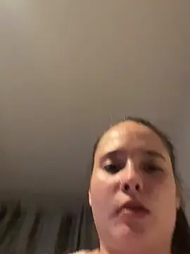 Poppylooloo online show from 04/24/26, 08:00