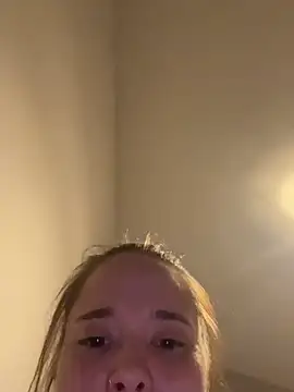 Poppylooloo online show from 05/07/26, 08:03