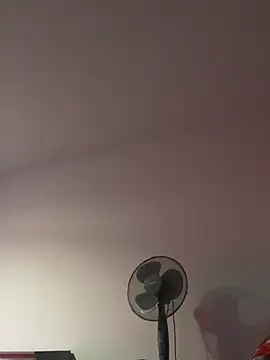Poppylooloo online show from 05/20/26, 08:04