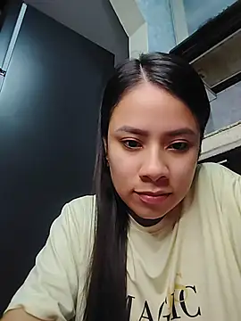 Nicol Alvarez1 online show from 05/26/26, 05:14