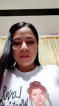 Snapshot of Nicol_Alvarez1 chatting on 07/01/26, 02:02 Nicol Alvarez1 online show from 07/01/26, 02:02