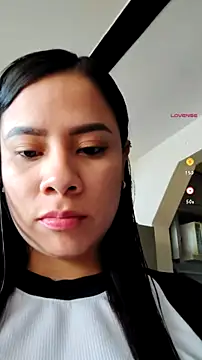 Snapshot of Nicol_Alvarez1 chatting on 07/06/26, 09:39 Nicol Alvarez1 online show from 07/06/26, 09:39