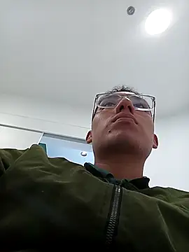 julicr200 online show from 04/23/26, 07:05