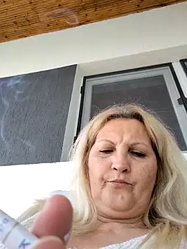 Divineblond online show from 04/03/26, 12:58