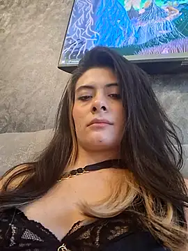 AshleyyHall online show from 07/04/26, 06:58