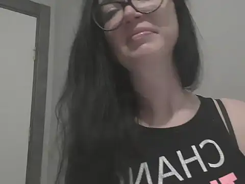 Snapshot of CallMeSugar chatting on 05/15/26, 07:32 CallMeSugar online show from 05/15/26, 07:32