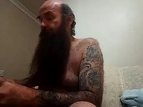 Snapshot of duzzarulz421 chatting on 05/26/26, 12:45 duzzarulz421 online show from 05/26/26, 12:45