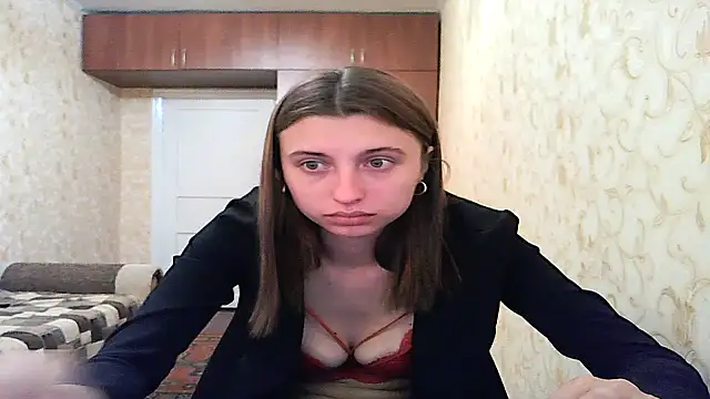 Snapshot of MilaShka29 chatting on 05/15/26, 07:04 MilaShka29 online show from 05/15/26, 07:04