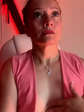 Snapshot of SamiiContreras_ chatting on 04/29/26, 05:30 SamiiContreras online show from 04/29/26, 05:30