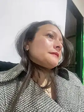 Snapshot of SamiiContreras_ chatting on 05/28/26, 11:07 SamiiContreras online show from 05/28/26, 11:07