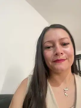Snapshot of SamiiContreras_ chatting on 07/21/26, 09:39 SamiiContreras online show from 07/21/26, 09:39