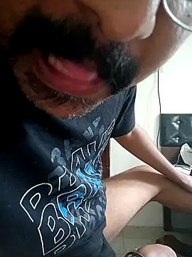 TamilRedchilli online show from 05/08/26, 05:57