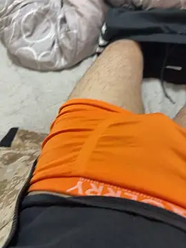 EhSOKYXZrU24451 online show from 04/22/26, 03:24