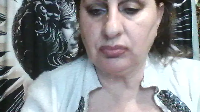 LoaqLovew online show from 04/30/26, 01:50