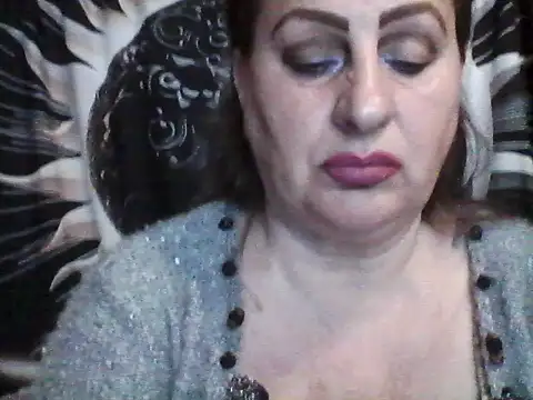 LoaqLovew online show from 05/05/26, 07:27
