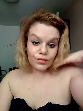 Maryquenn online show from 05/14/26, 10:33