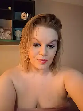 Maryquenn online show from 06/05/26, 07:19