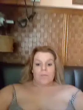 Maryquenn online show from 06/15/26, 10:39
