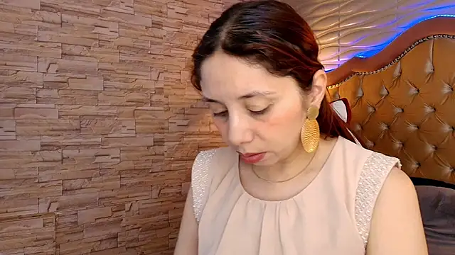 stephaniesun  online show from 04/24/26, 12:40
