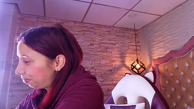 Snapshot of stephaniesun_ chatting on 07/02/26, 12:44 stephaniesun online show from 07/02/26, 12:44
