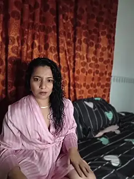 Snapshot of Divya888 chatting on 04/25/26, 06:16 Divya888 online show from 04/25/26, 06:16